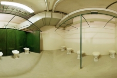012-V-jedné-z-bočních-místností-jsou-i-suché-záchody