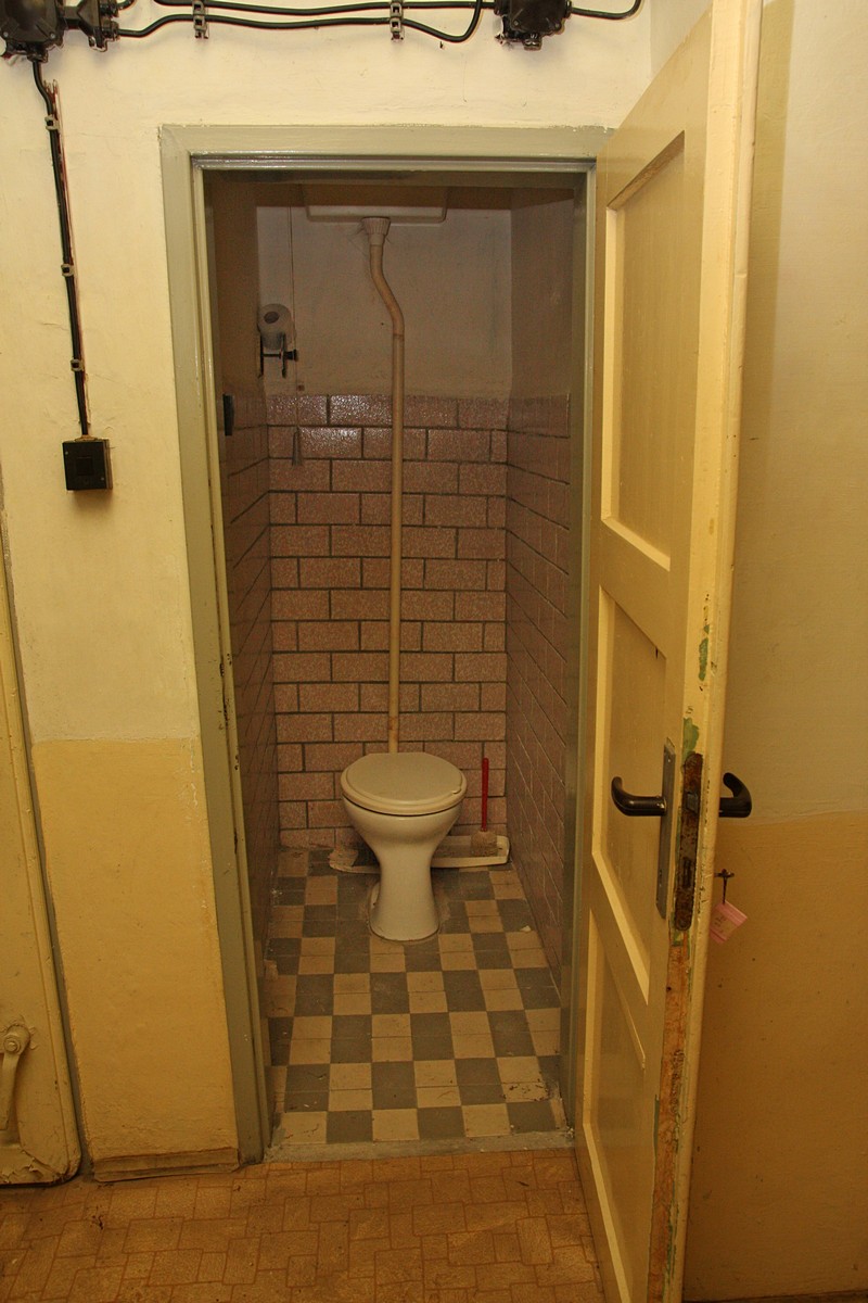 056-toaleta